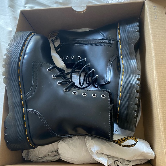 SOLD Jadon smooth leather platform boots - Picture 1 of 6